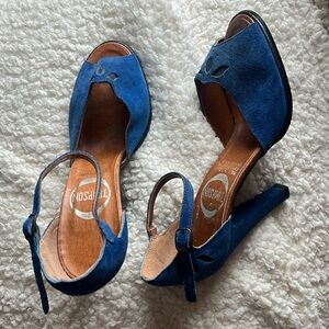 Never worn vintage blue suede heels